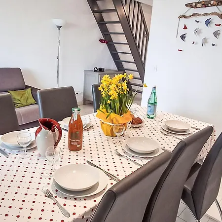 Terre Marine-2 By Interhome